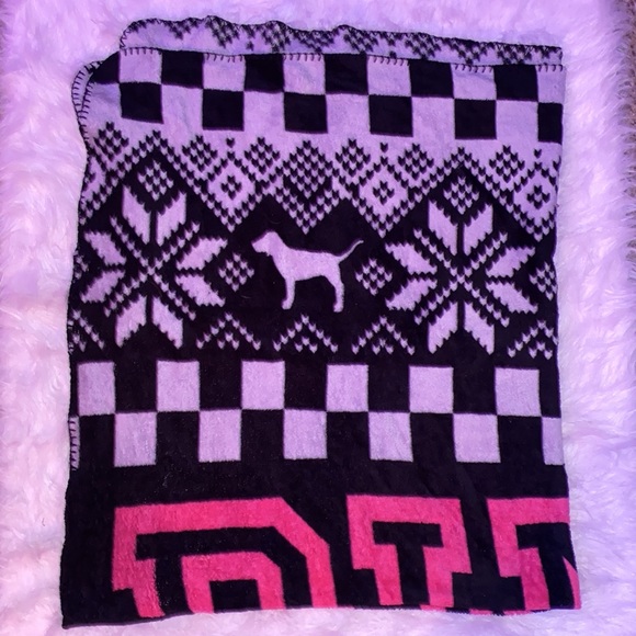 PINK Victoria's Secret Bedding Pink Victorias Secret Pink Black And